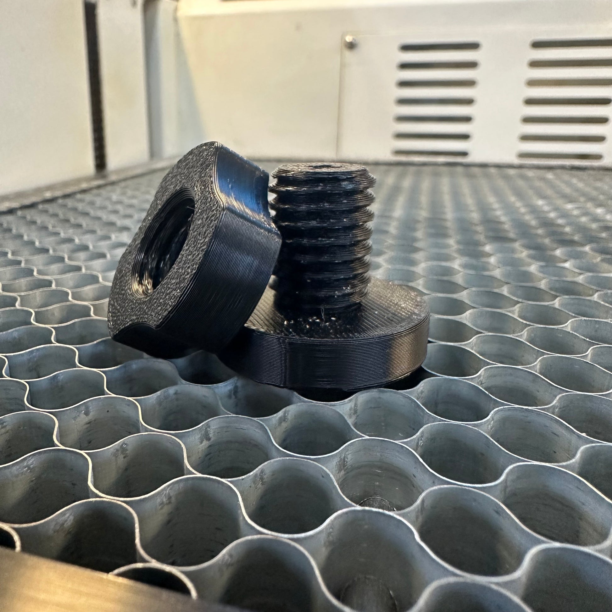 Magnetic Laser Bed Riser & Clamp (8-pack) – MKR Supply